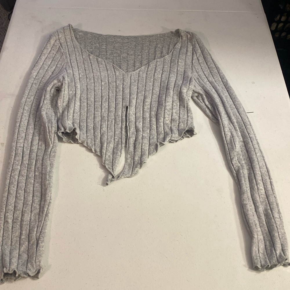 Long sleeve women’s crop top
